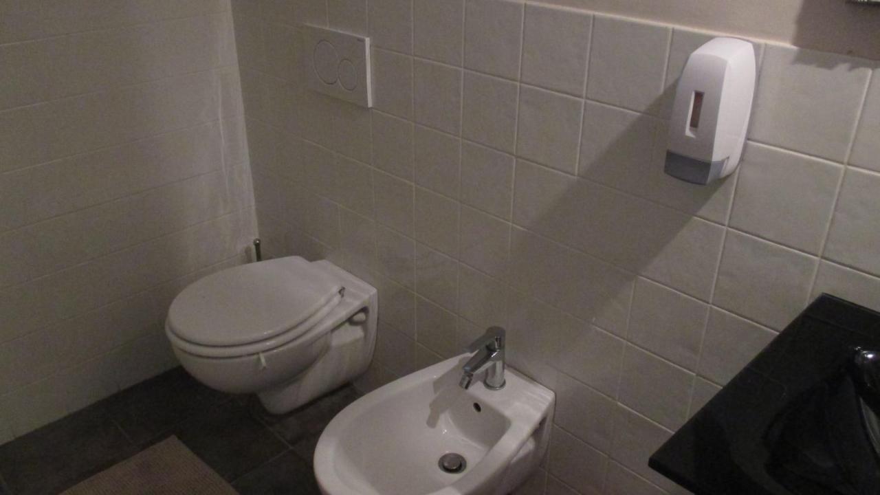 Relais"La Cappuccina" Rooms&Apartments Assis Exterior foto