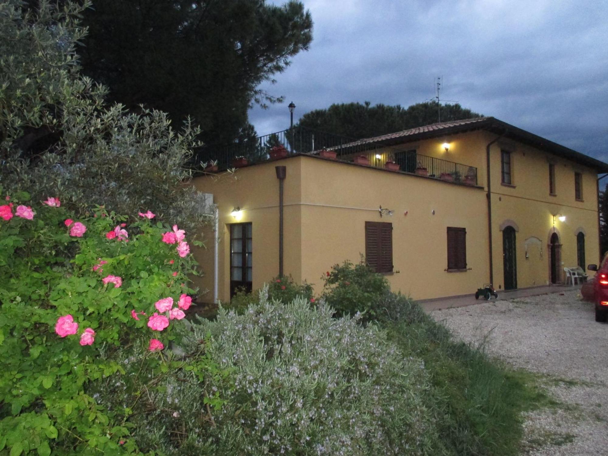 Relais"La Cappuccina" Rooms&Apartments Assis Exterior foto