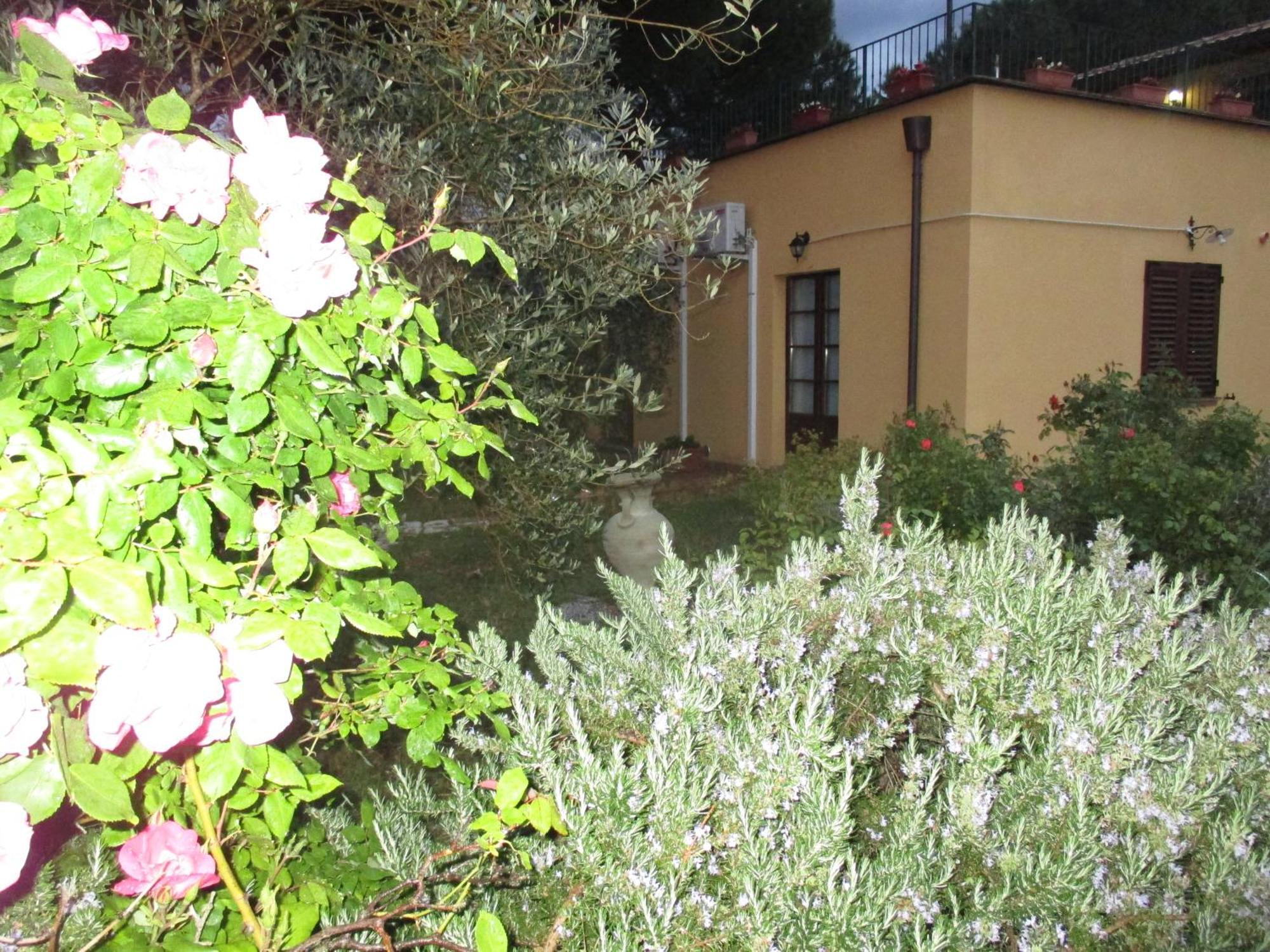 Relais"La Cappuccina" Rooms&Apartments Assis Exterior foto