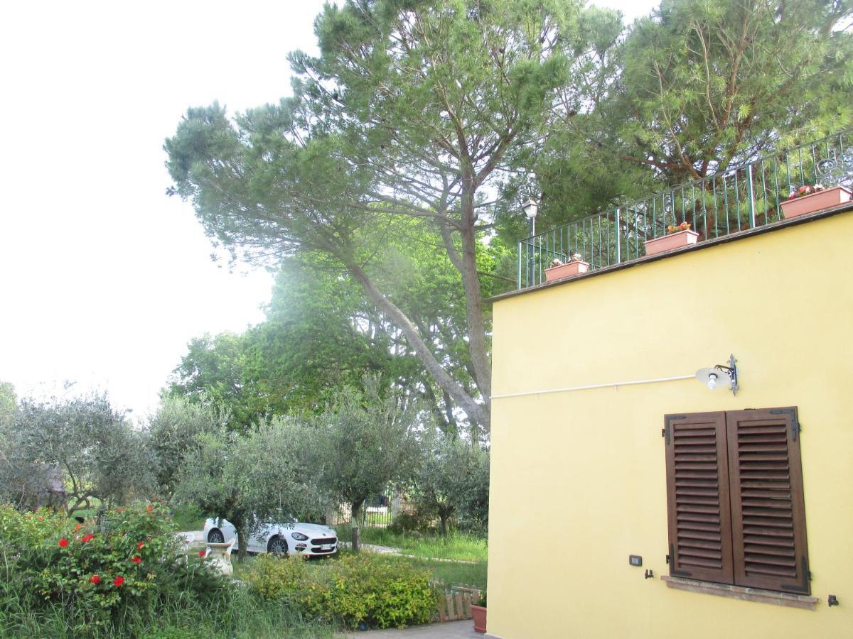 Relais"La Cappuccina" Rooms&Apartments Assis Exterior foto