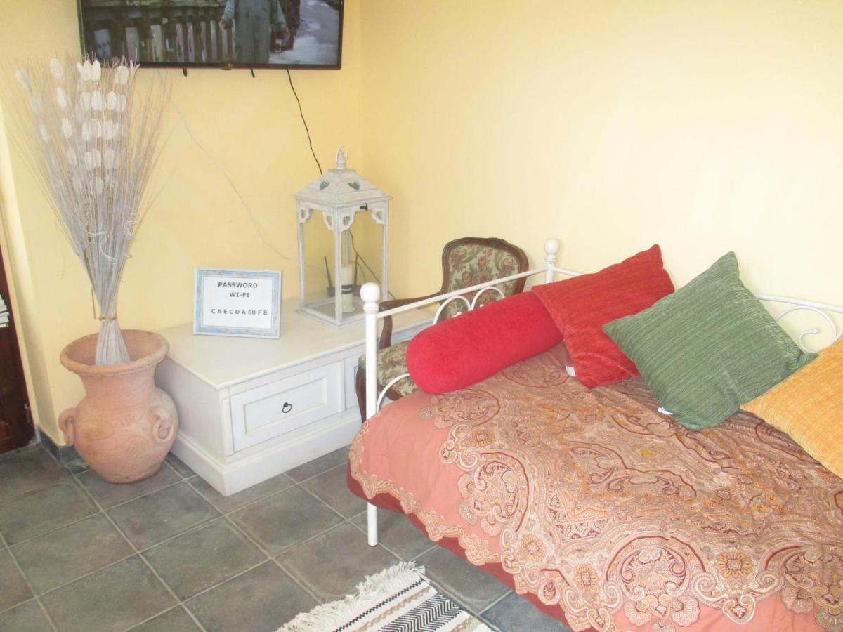 Relais"La Cappuccina" Rooms&Apartments Assis Exterior foto