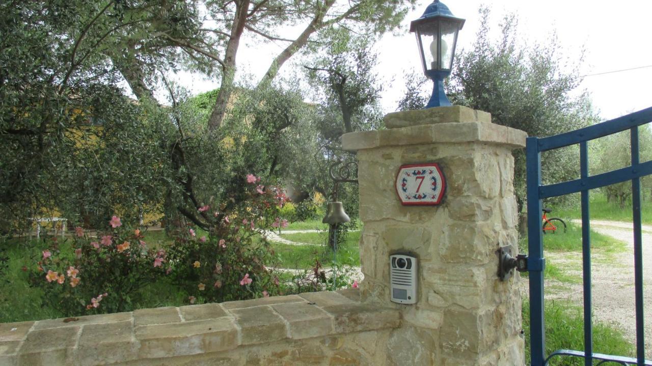 Relais"La Cappuccina" Rooms&Apartments Assis Exterior foto